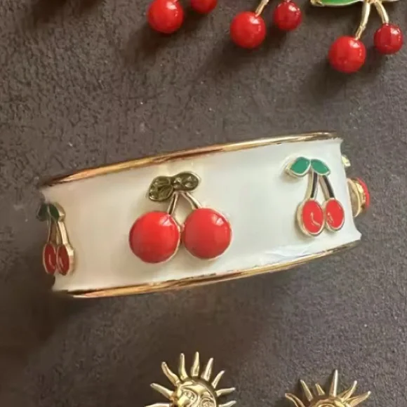 Cherry cuff 18K gold plated Gold Stainless steel bracelet - Picture 14 of 15